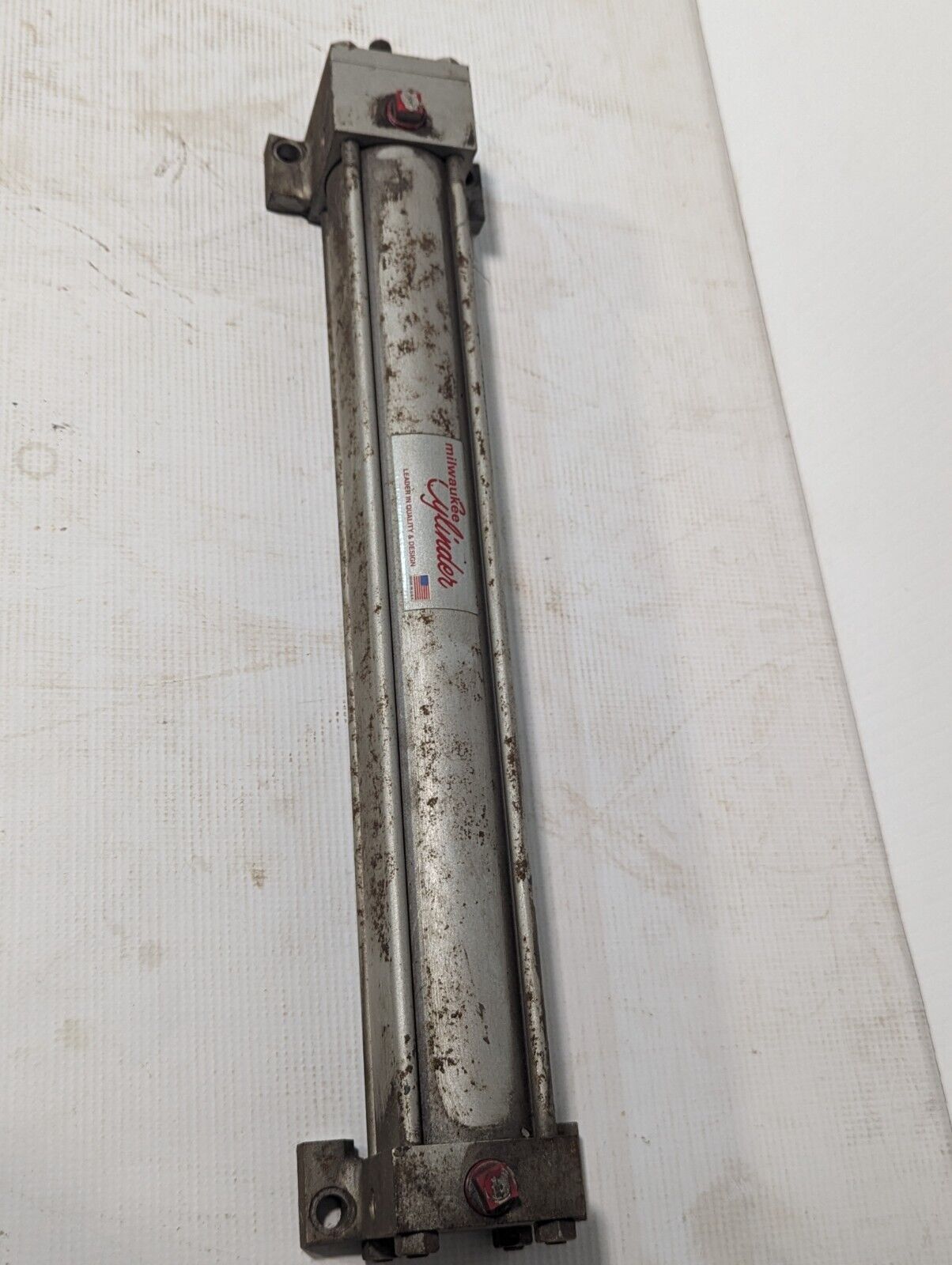 Milwaukee A-42 Thread Flange Mount Cylinder, 250psi, 2" Bore, 15" Stroke