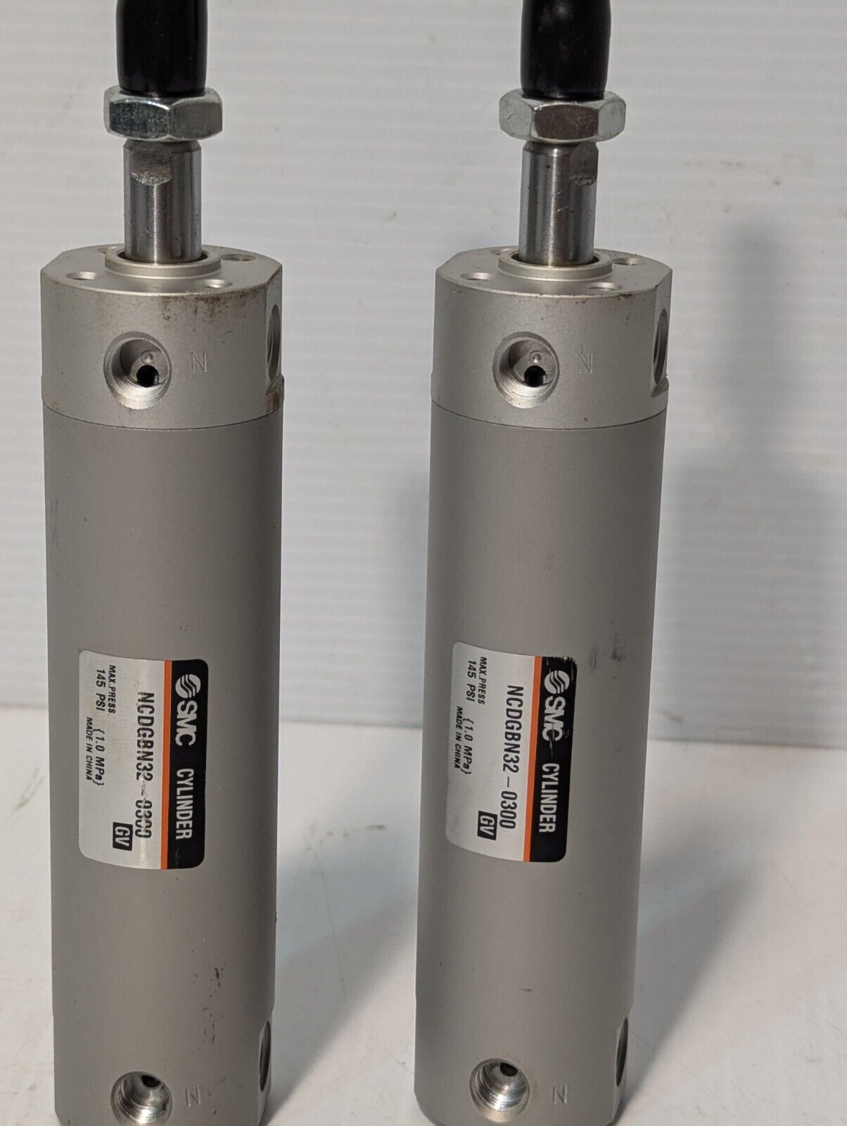SMC NCDGBN32-0300 Pneumatic Air Cylinder, 1.25" Bore, 3" Stroke, 145psi (1.0MPa)