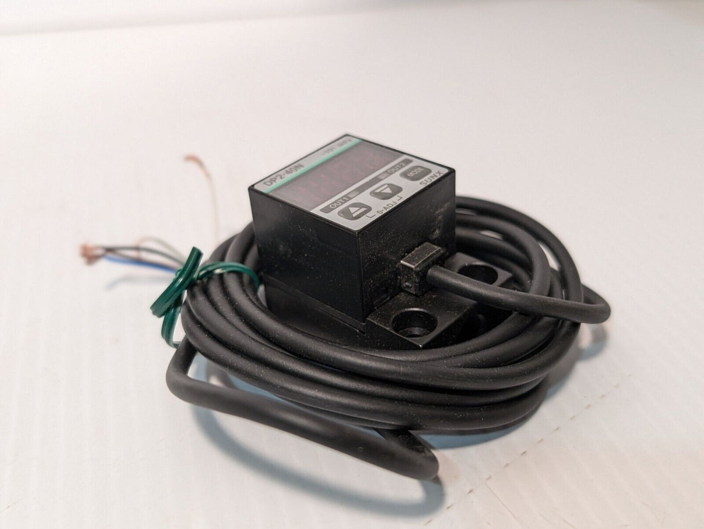 SunX DP2-40N Digital Pressure Sensor, LED display, -101.3kPa - Free Shipping