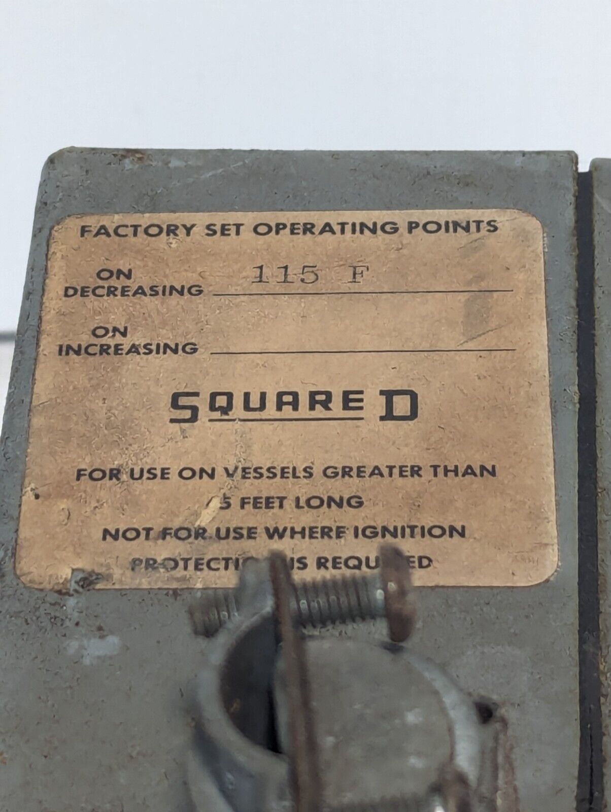 Square D 9025 Temperature Control Switch, Range: 85-145F, 190F Max - Free Ship