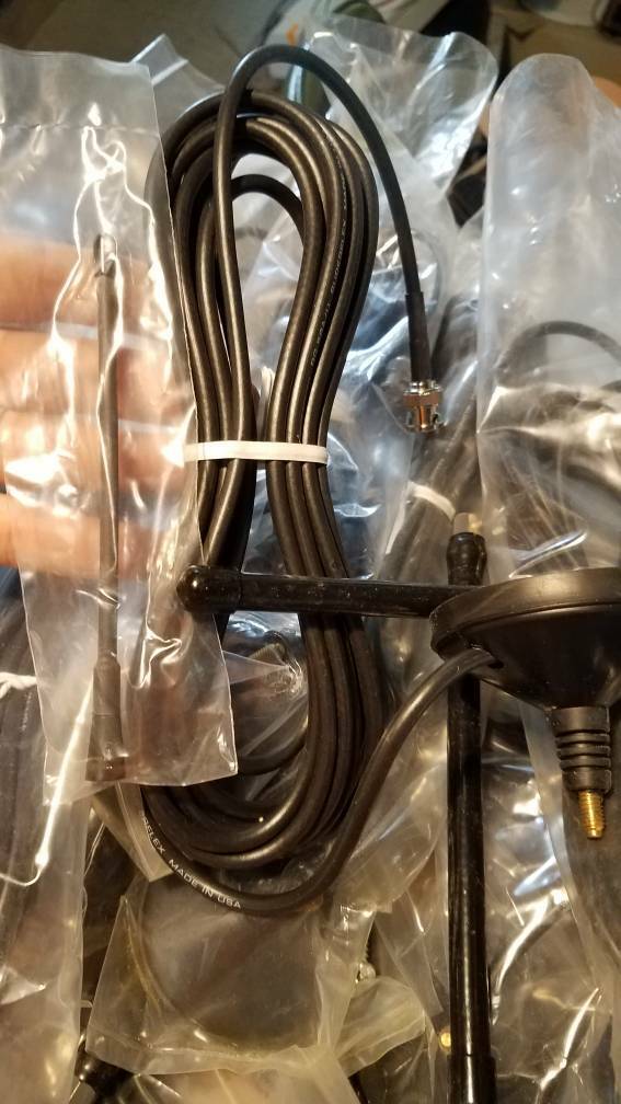 24 Assorted Motorola antennas, seemingly from the CLR-87 series, extra bases