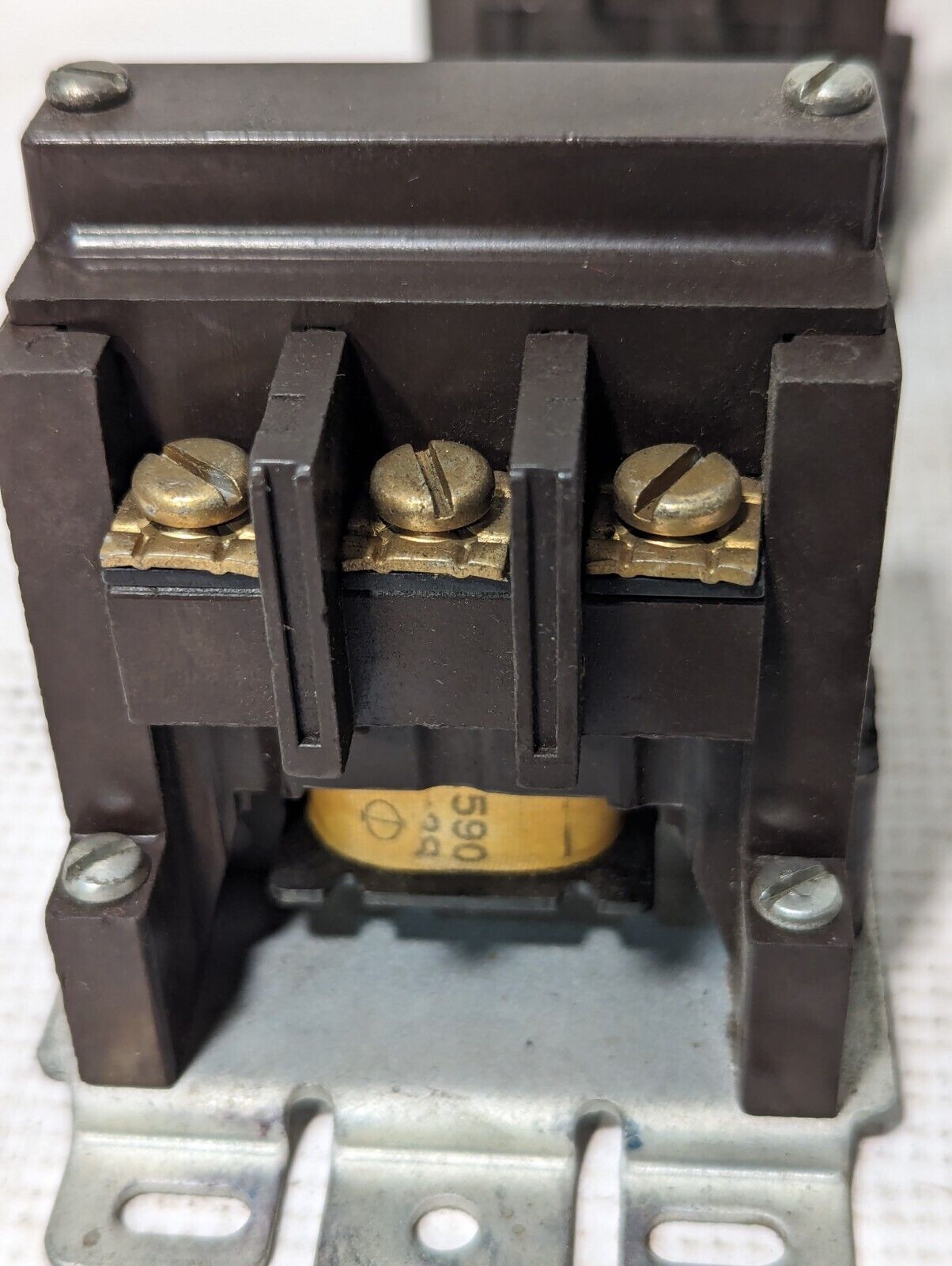 Cutler Hammer 9560H1409B Contactor 6-311-15, 40A, 600VAC