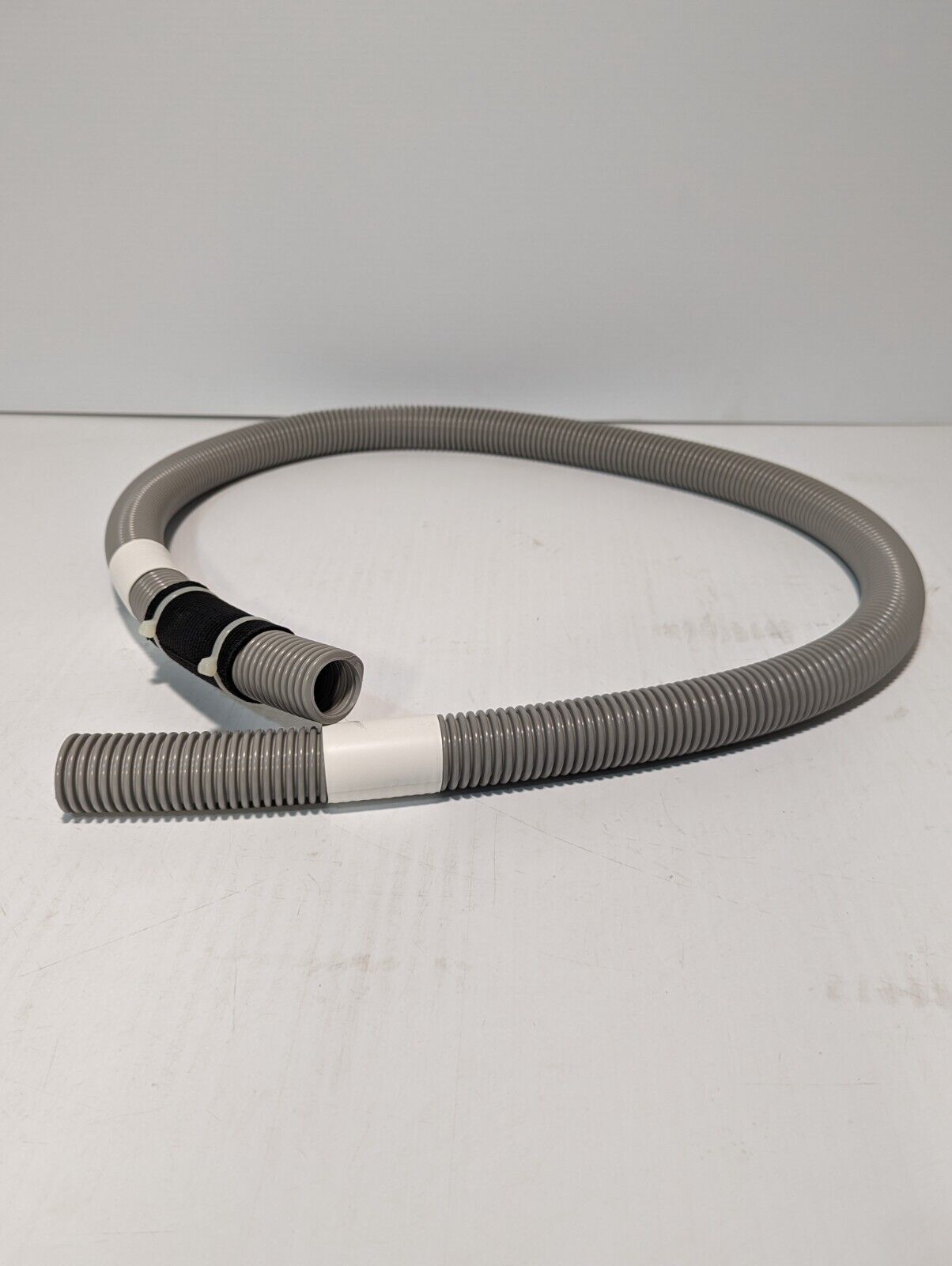 4720-13-000-1258 179K291G09 Corrugated Vacuum Hose, 1562mm - Free Shipping