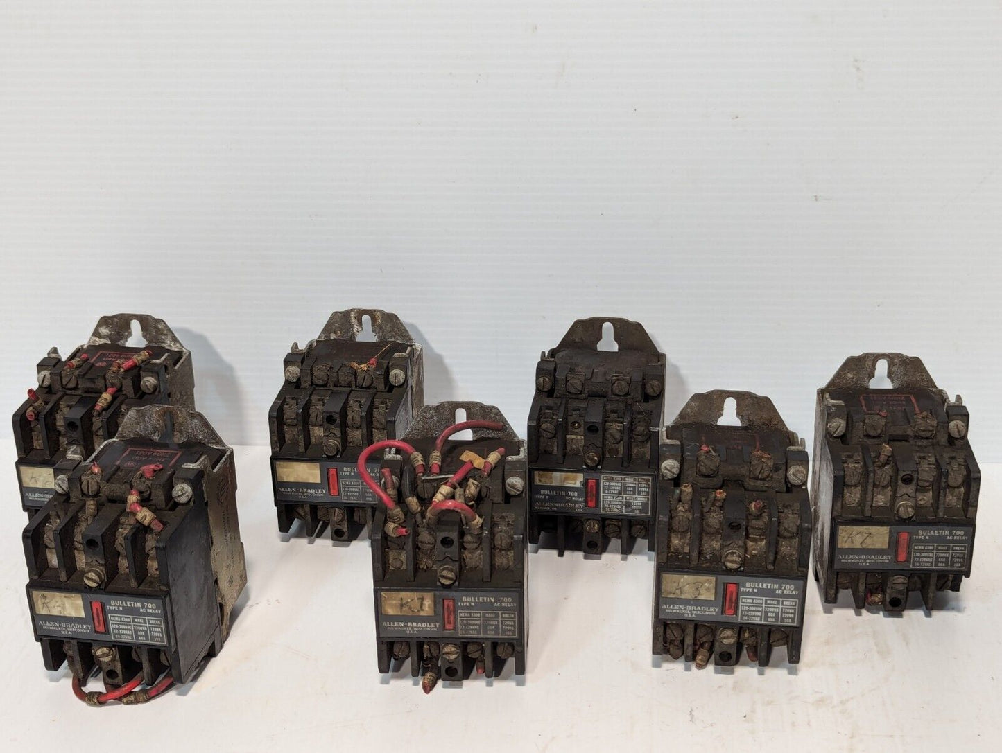 Lot of 7 Allen-Bradley 700-N400A1 Control Relays as pictured - Free Shipping