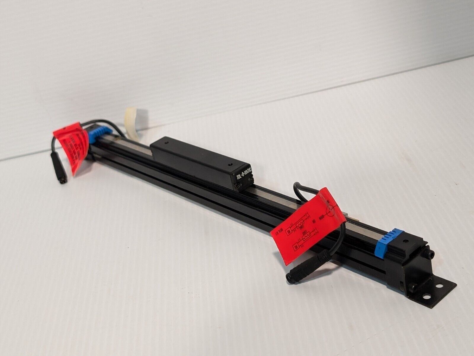 Tolomatic BC205 Pneumatic Band Cylinder, Bore: .50", Force: 16LBF, Load: 5LB