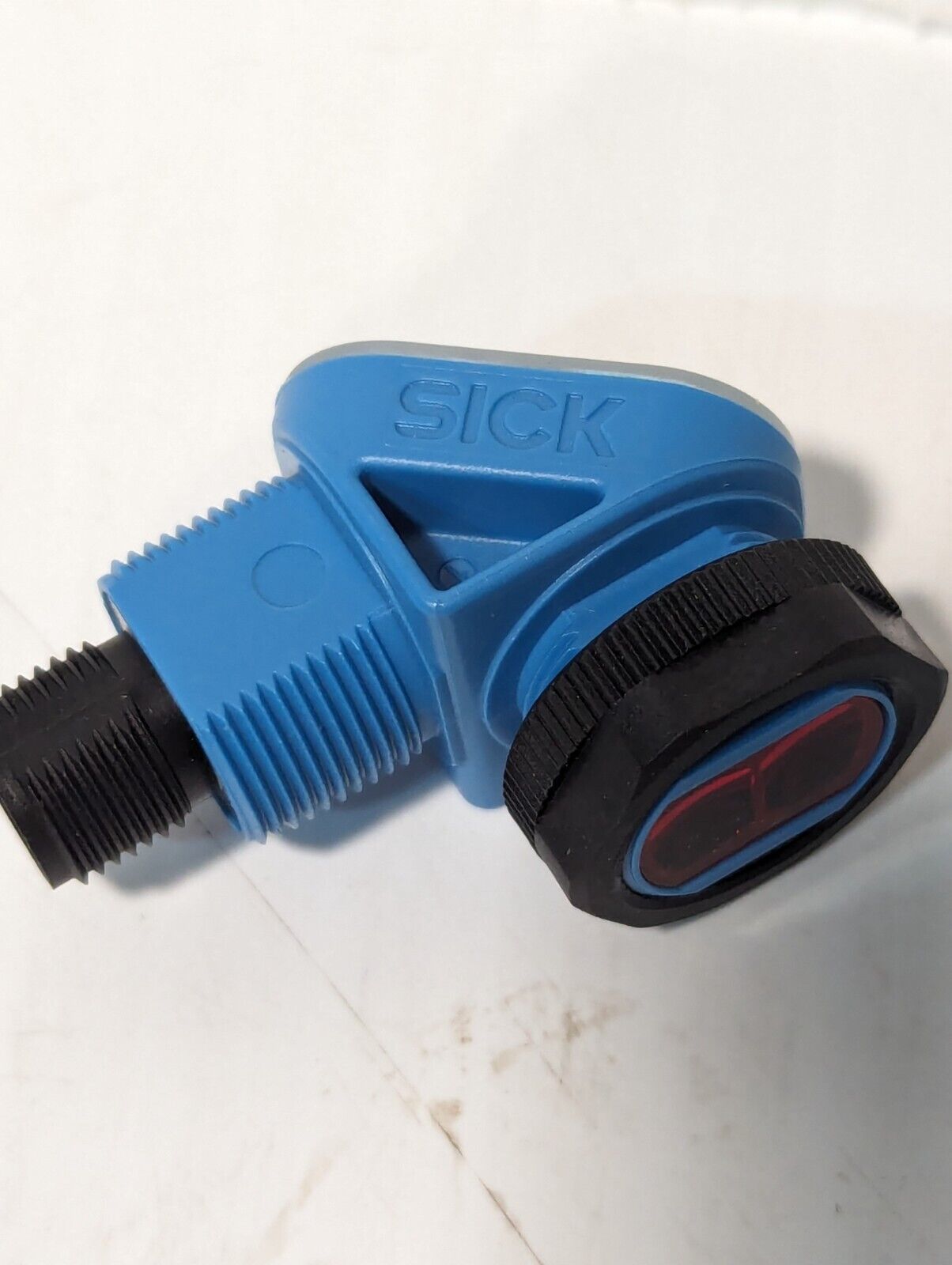 Sick ET3-P5728 Photoelectric Sensor 1047939, 10-30VDC - Free Shipping