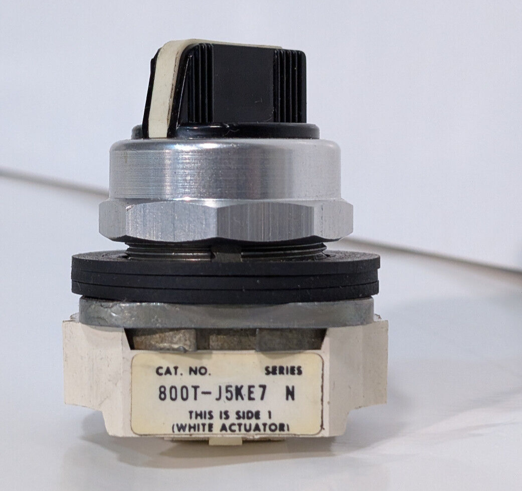Allen Bradley 800T-J5KE7, Series N, Rotary Selector Switch, White Actuator