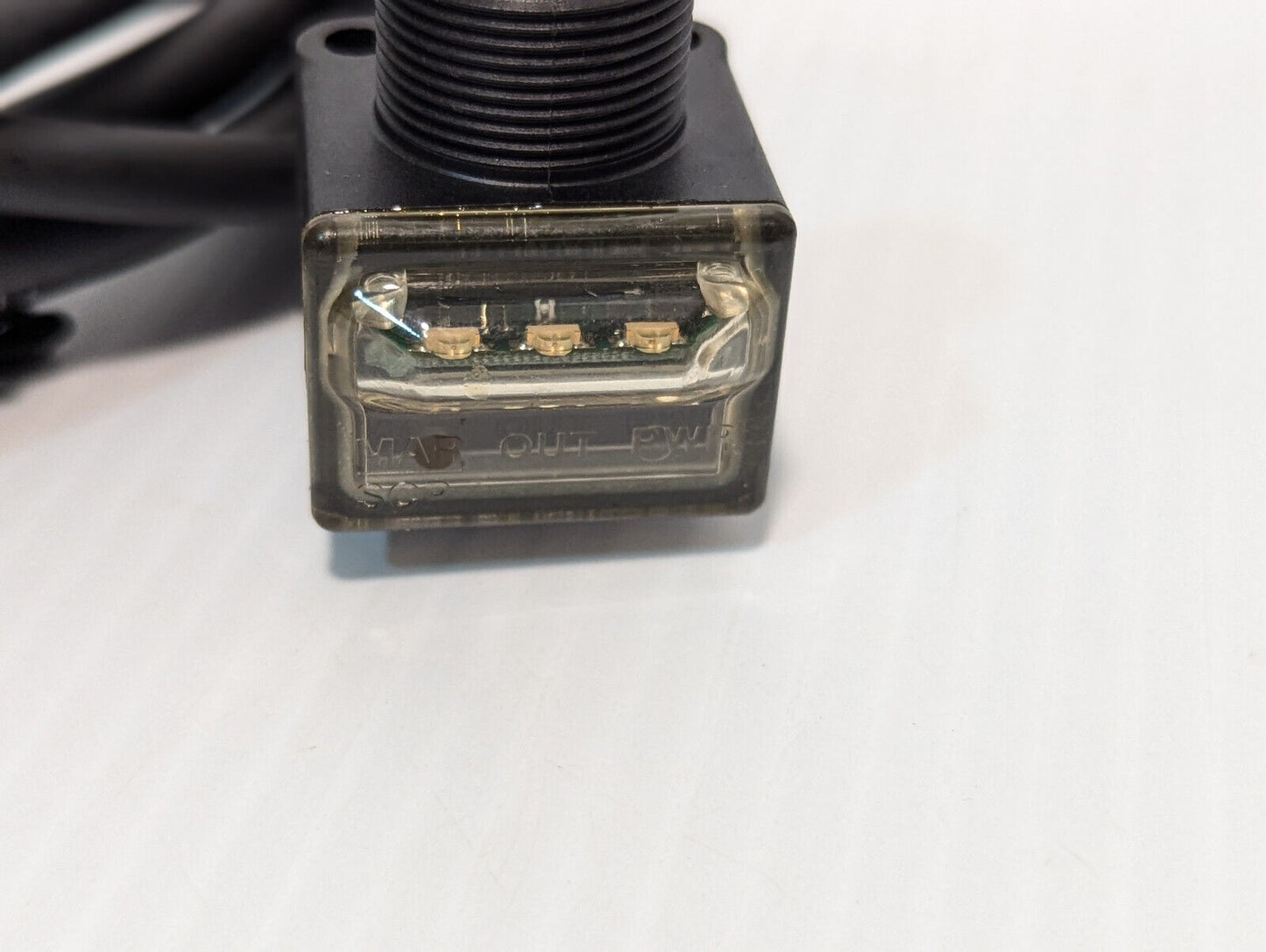 Allen Bradley 42EF-R9SCB-A2 RightSight Photo Switch, Trans. Beam Receiver, 20m