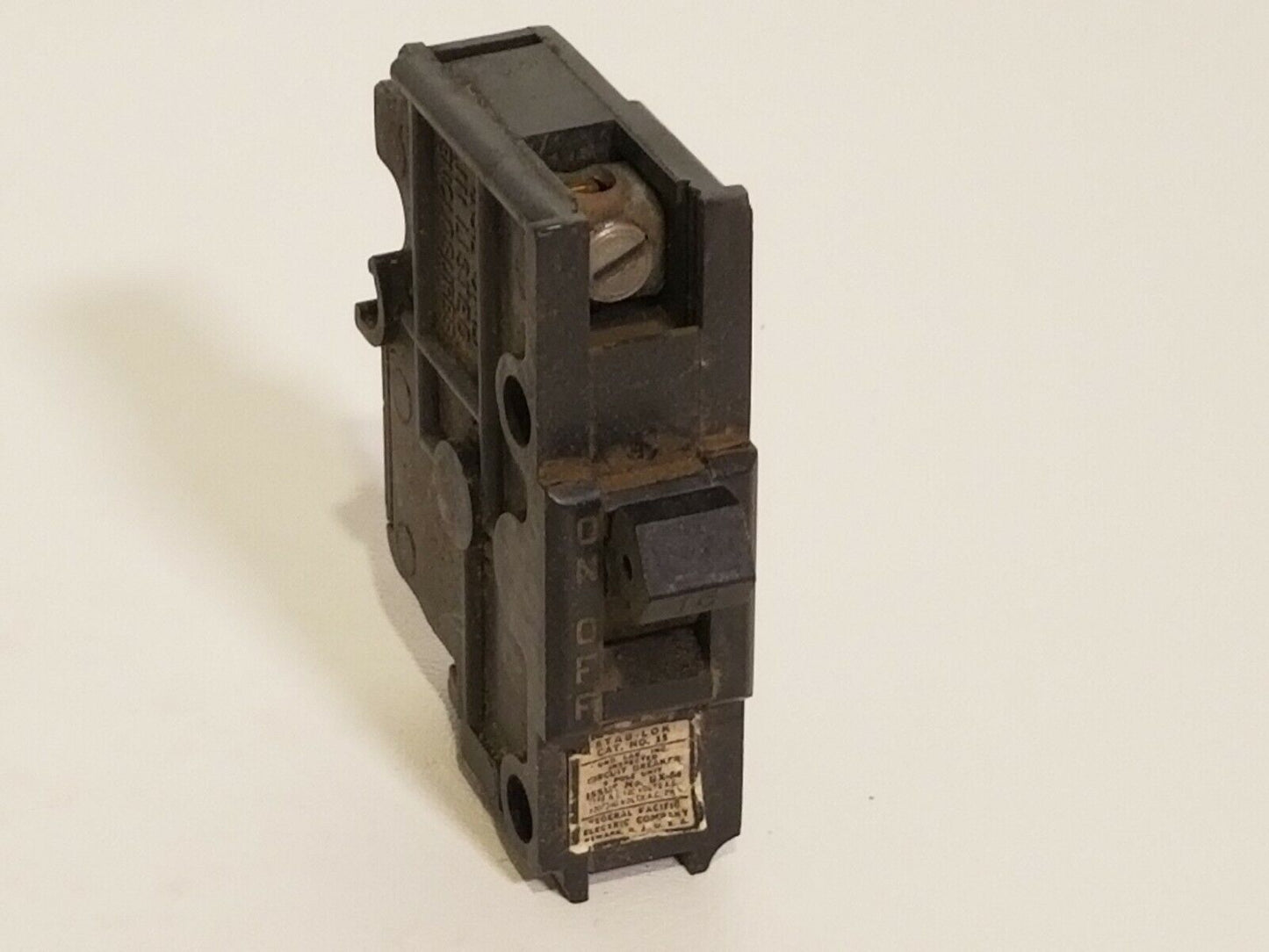 Federal Electric NA115, 15 amp, 120/240VAC, 1 pole circuit breaker