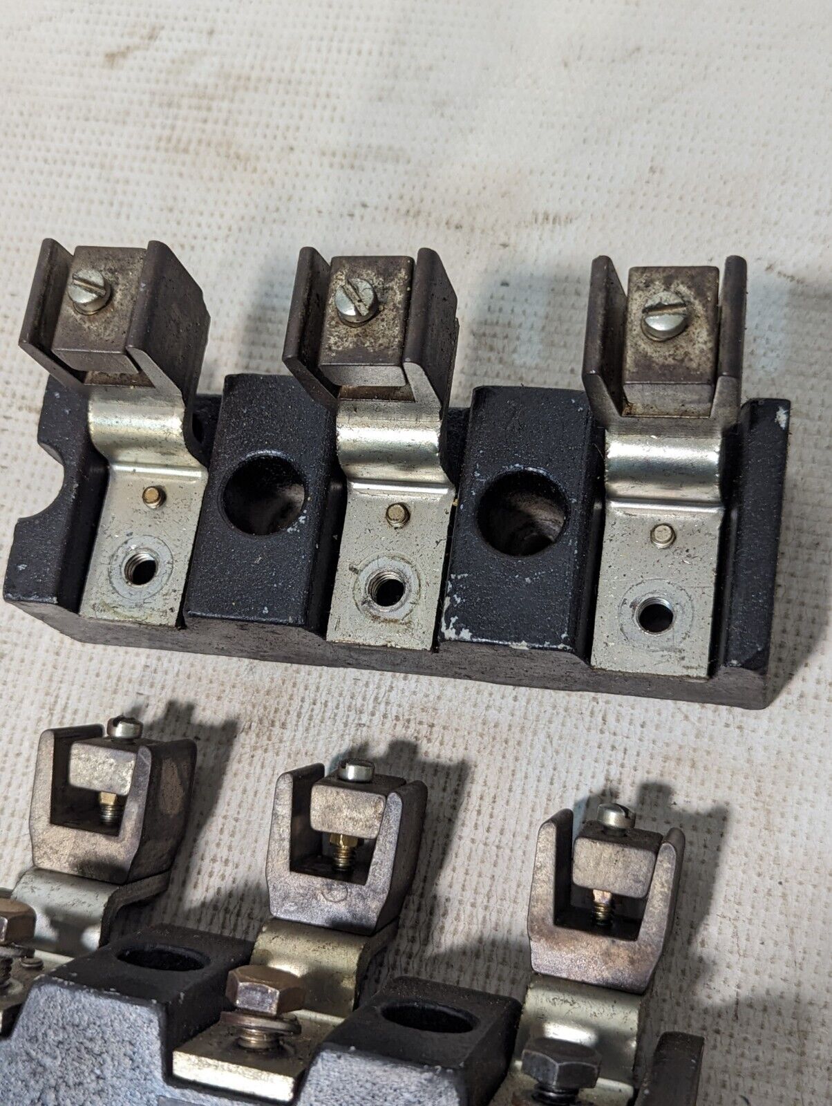 Allen-Bradley X-123773 Terminal Lug, 100a, 600v, 3-Pole - Free Shipping