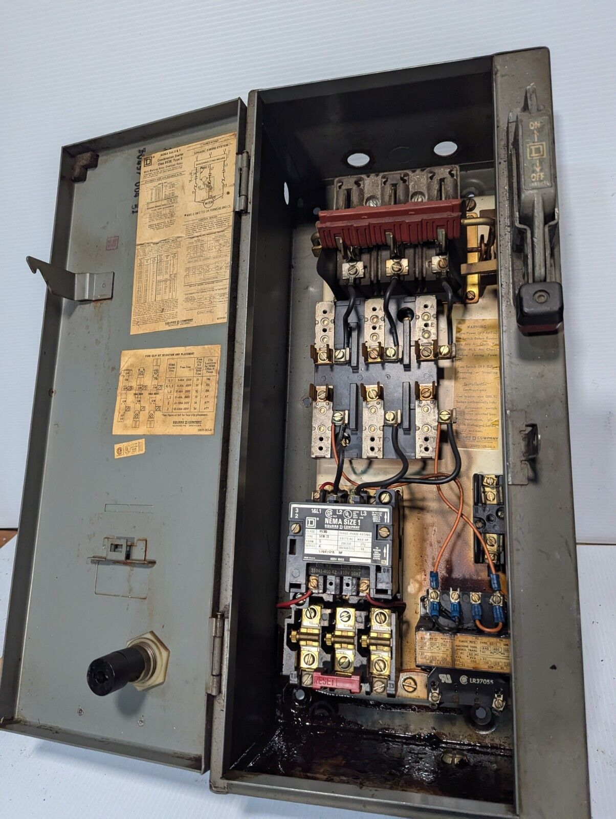 Square D 8538SCG14S combination motor starter, NEMA size 1, 30A - Free Shipping