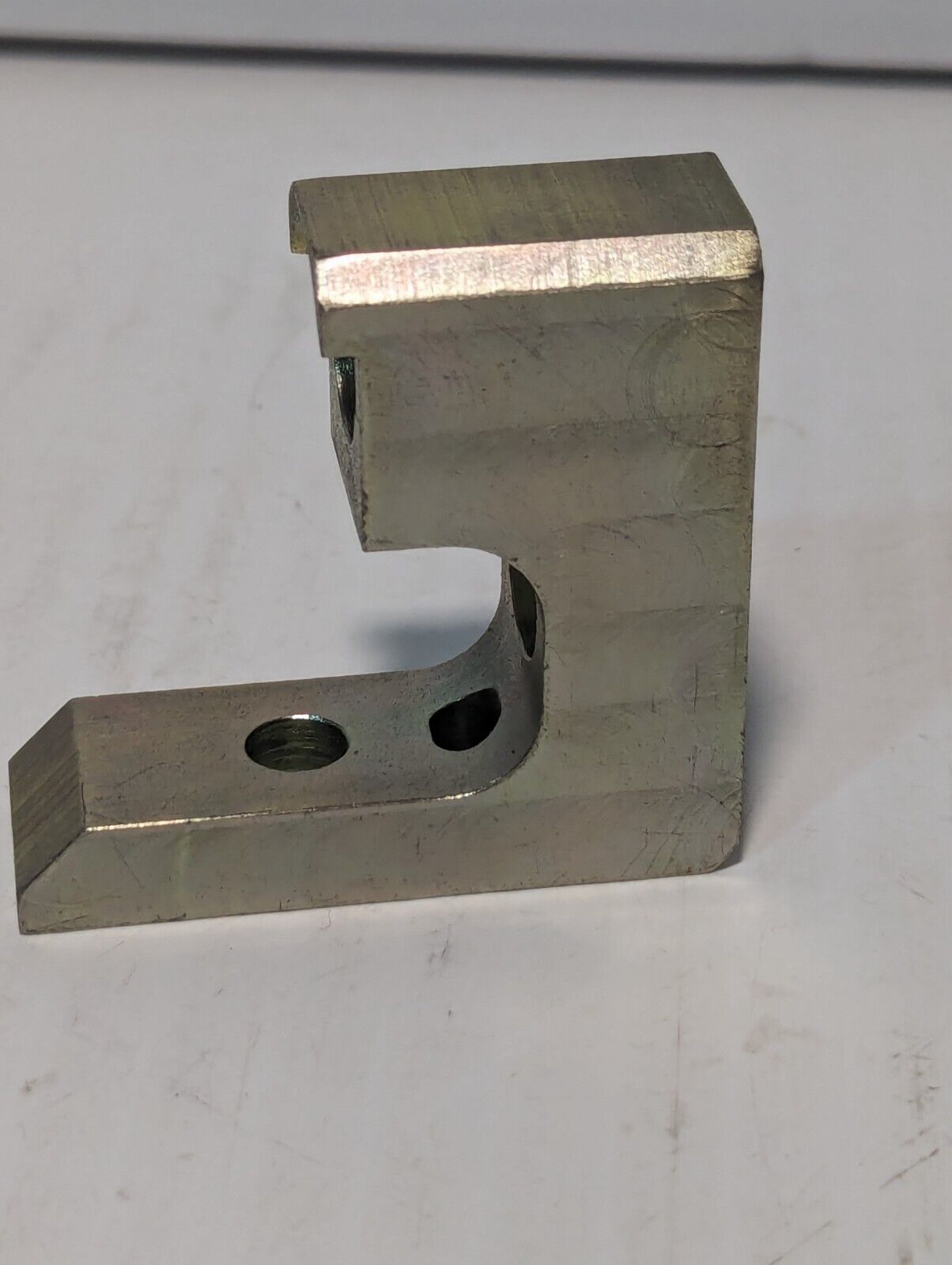 3915-13-000-1436 180K616H01 Block Roller - Free Shipping
