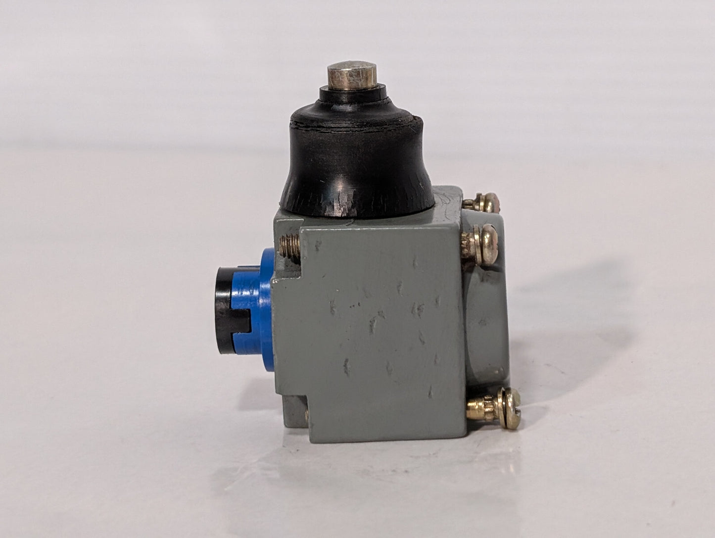 Allen Bradley 40146-017-63 Operator Head for Limit Switch