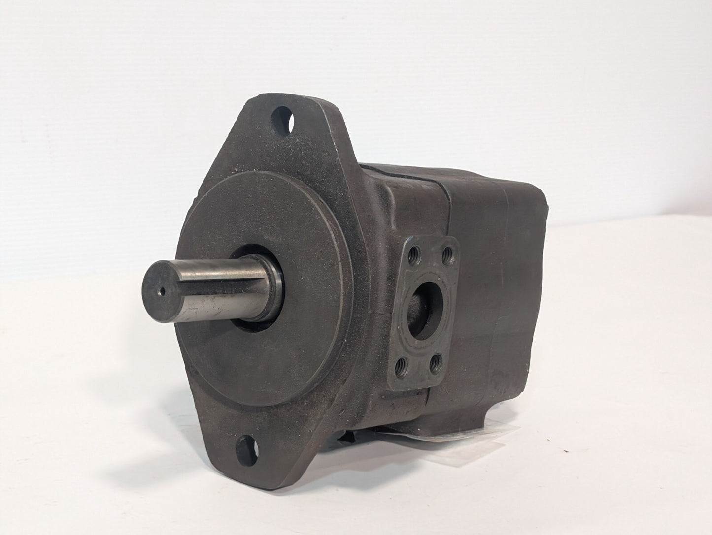 Vickers 35V30A-1D22L Interchange Hydraulic Vane Pump, Flow: 121.2, 02-137126-8
