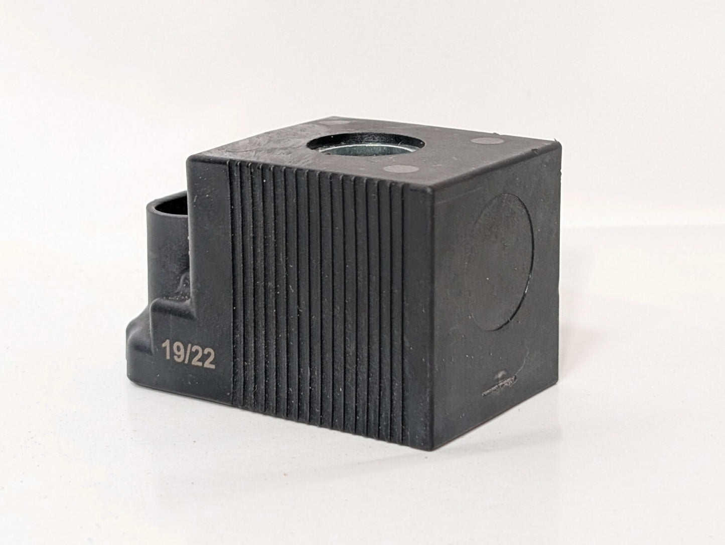 10R-05 1541 Solenoid Valve Coil, 24vdc (E24), 14.4w, Two Prong Connector, 19/22