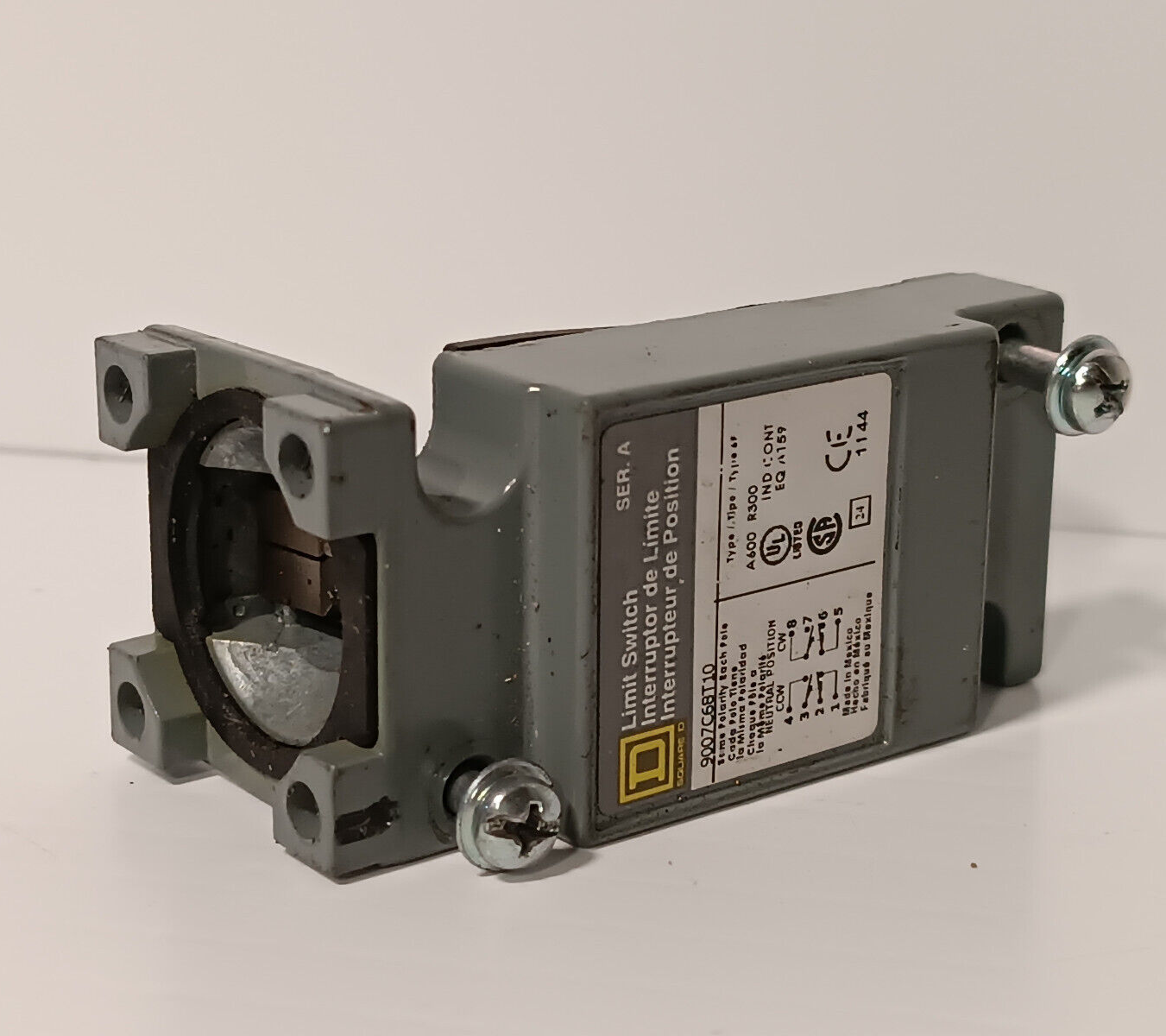 Square D 9007C68T10, Ser A Limit Switch, Class 9007, Type C-68, Series A