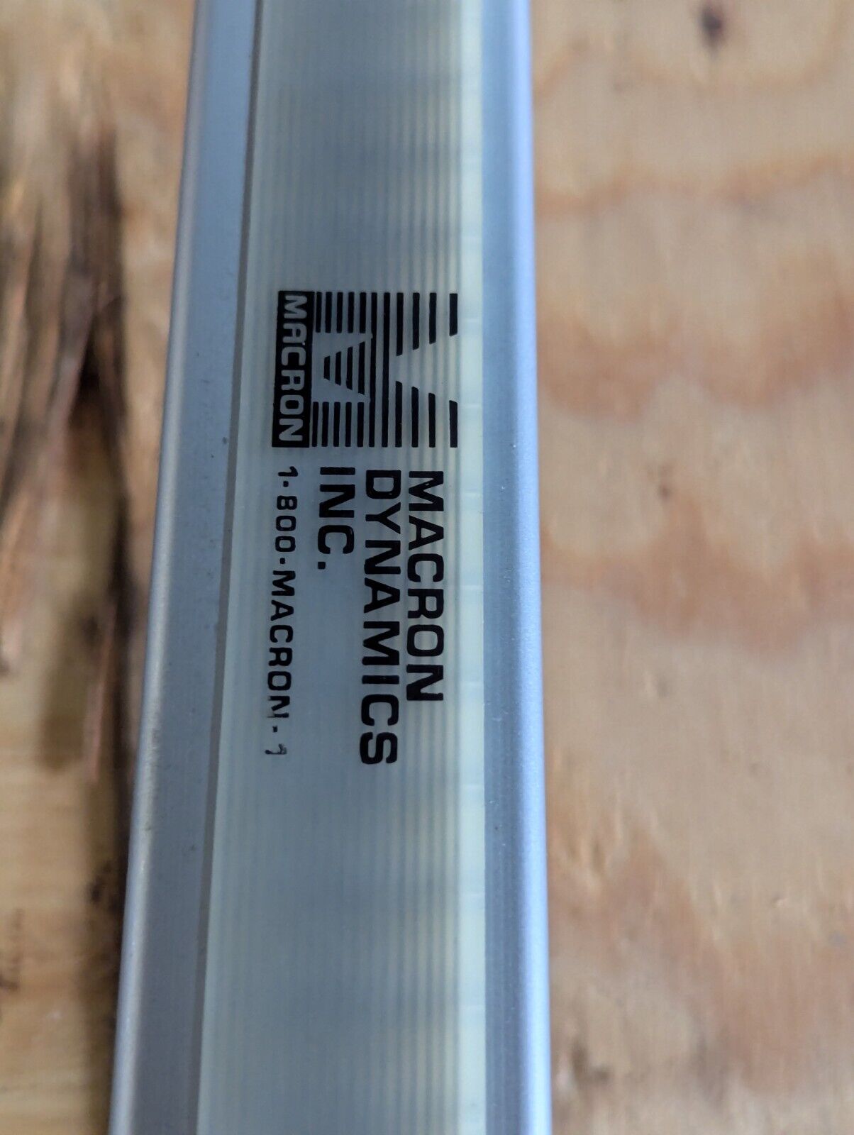 Macron 10935A01 Linear Rail Actuator 3040-12-000-5089 M. 135 VPPD Left-Free Ship