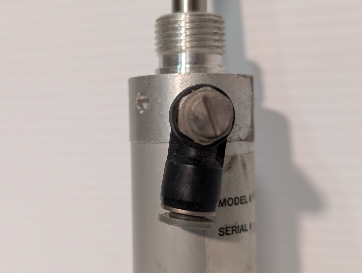 Unbranded 605-517SS Cylinder Industrial Assembly Component Serial 100470CC