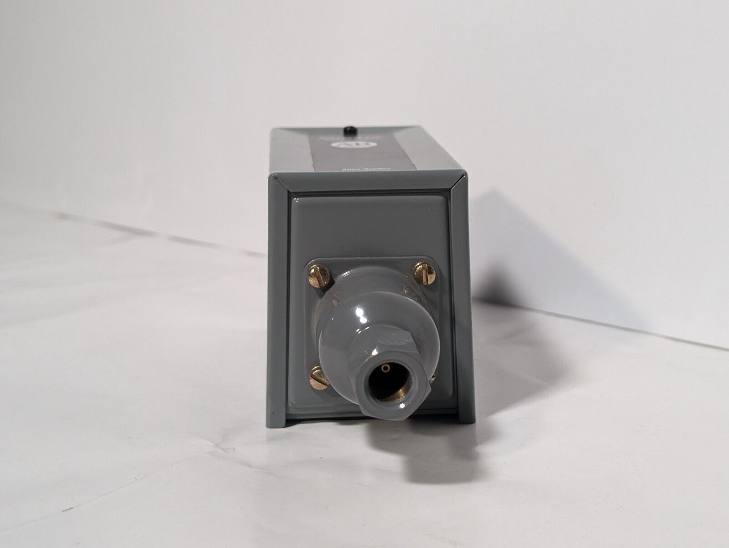 Allen Bradley Bulletin 836 Pressure Control, Enclosure Type 1, 150psi Max