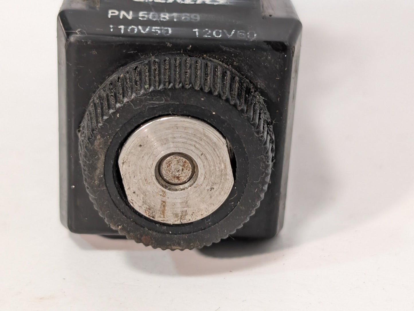 Vickers 508169 Solenoid Valve Coil on (Unidentifiable) APB Solenoid Valve
