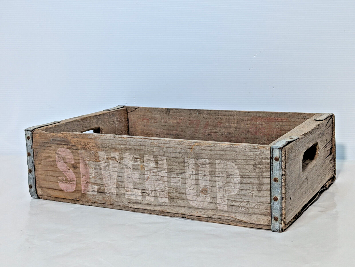 Vintage Antique Seven Up 7-UP Wooden Soda Pop Beverage Crate Box Fresh Up 1950s