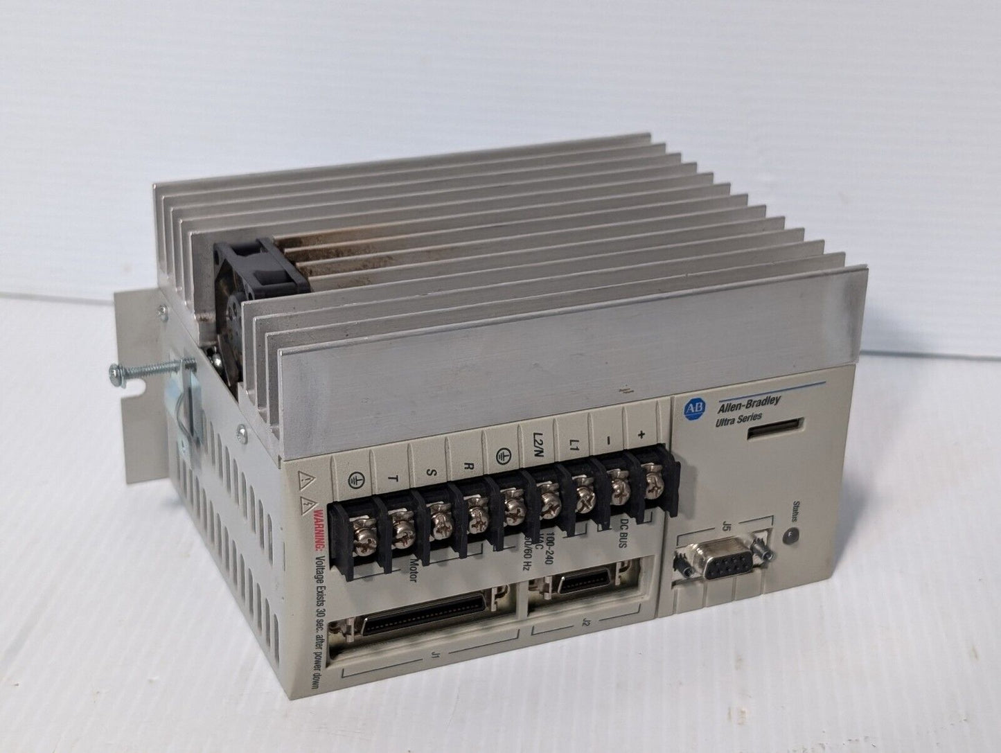 *Allen Bradley 1398-DDM-019 Servo Drive 100-240VAC 18 Amps RMS*