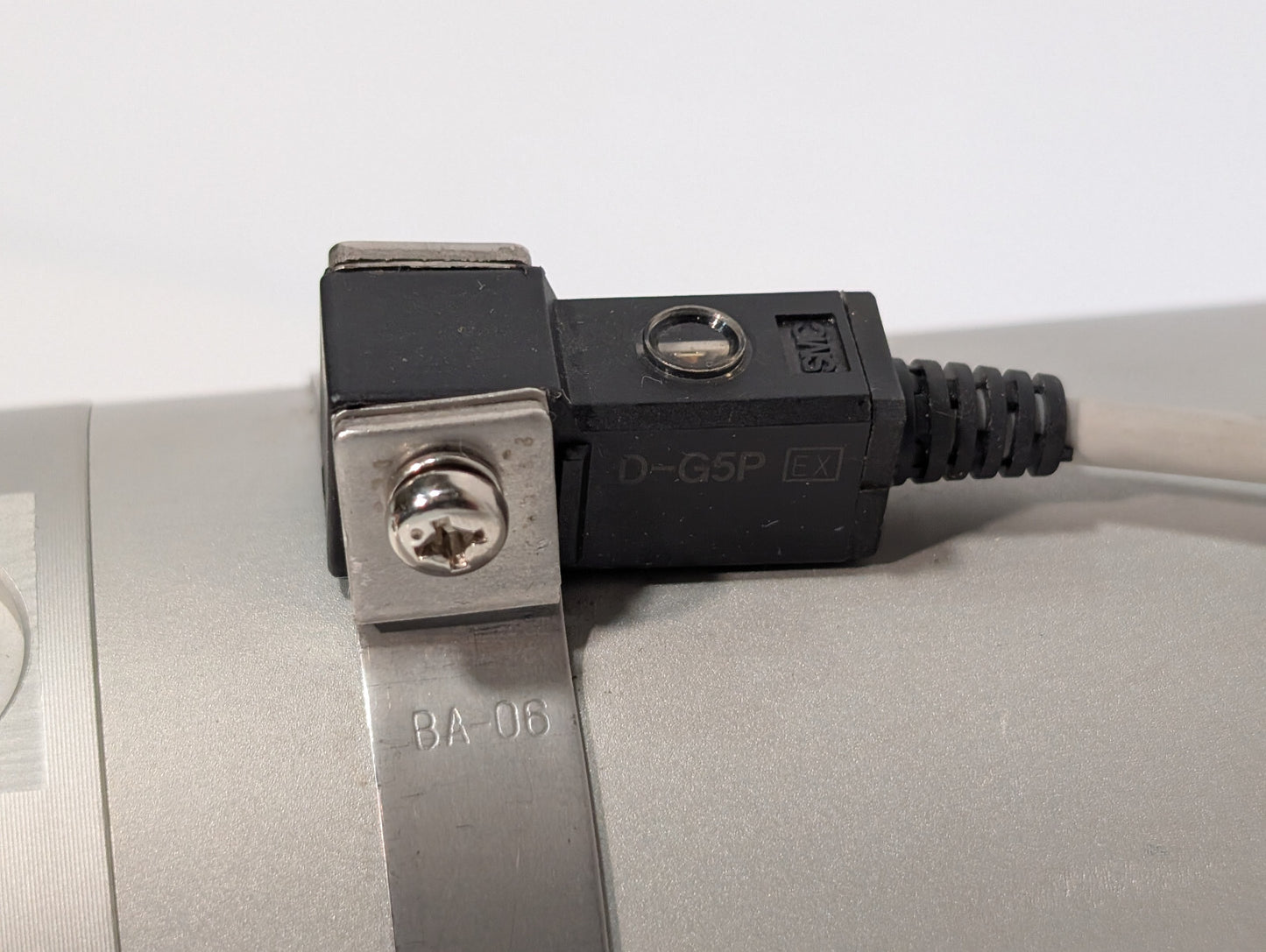 SMC Pneumatics NCDGBN63-0500 Air Cylinder NCDGBN63-0500-G5P, 145PSI