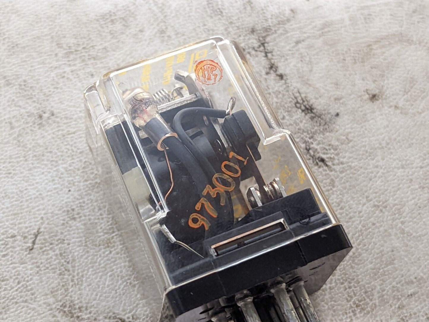 Square D KP12P14V24 general purpose relay, contacts DPDT 10A, coil 240VAC, 50/60