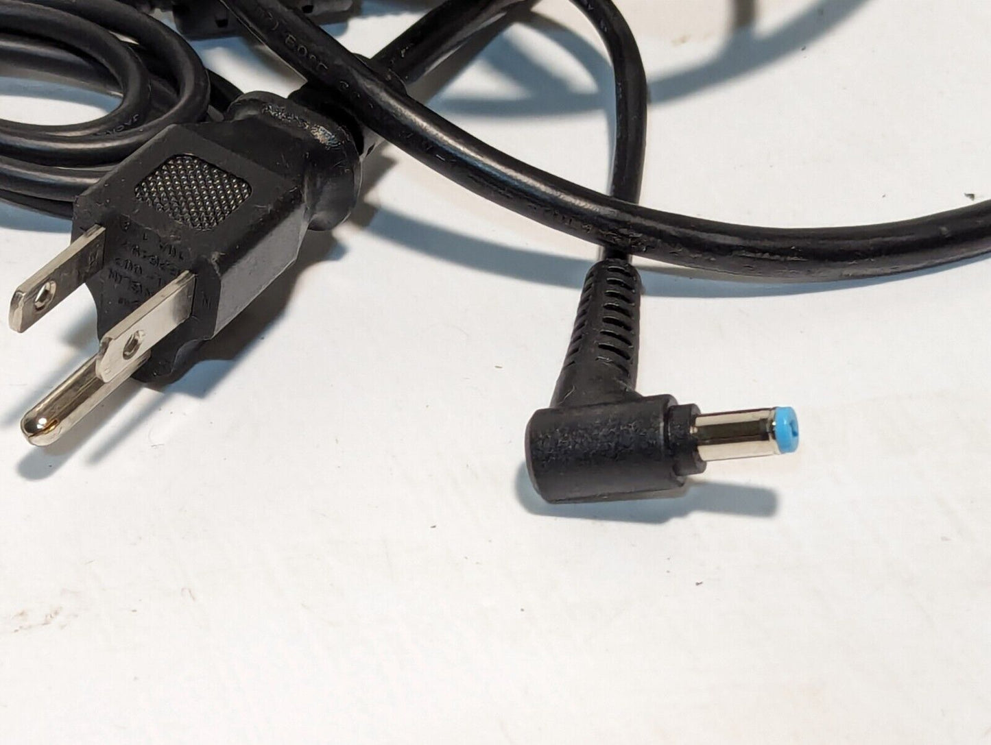 Delta Electronics AC/DC Adapter ADP-90MD H - Free Shipping