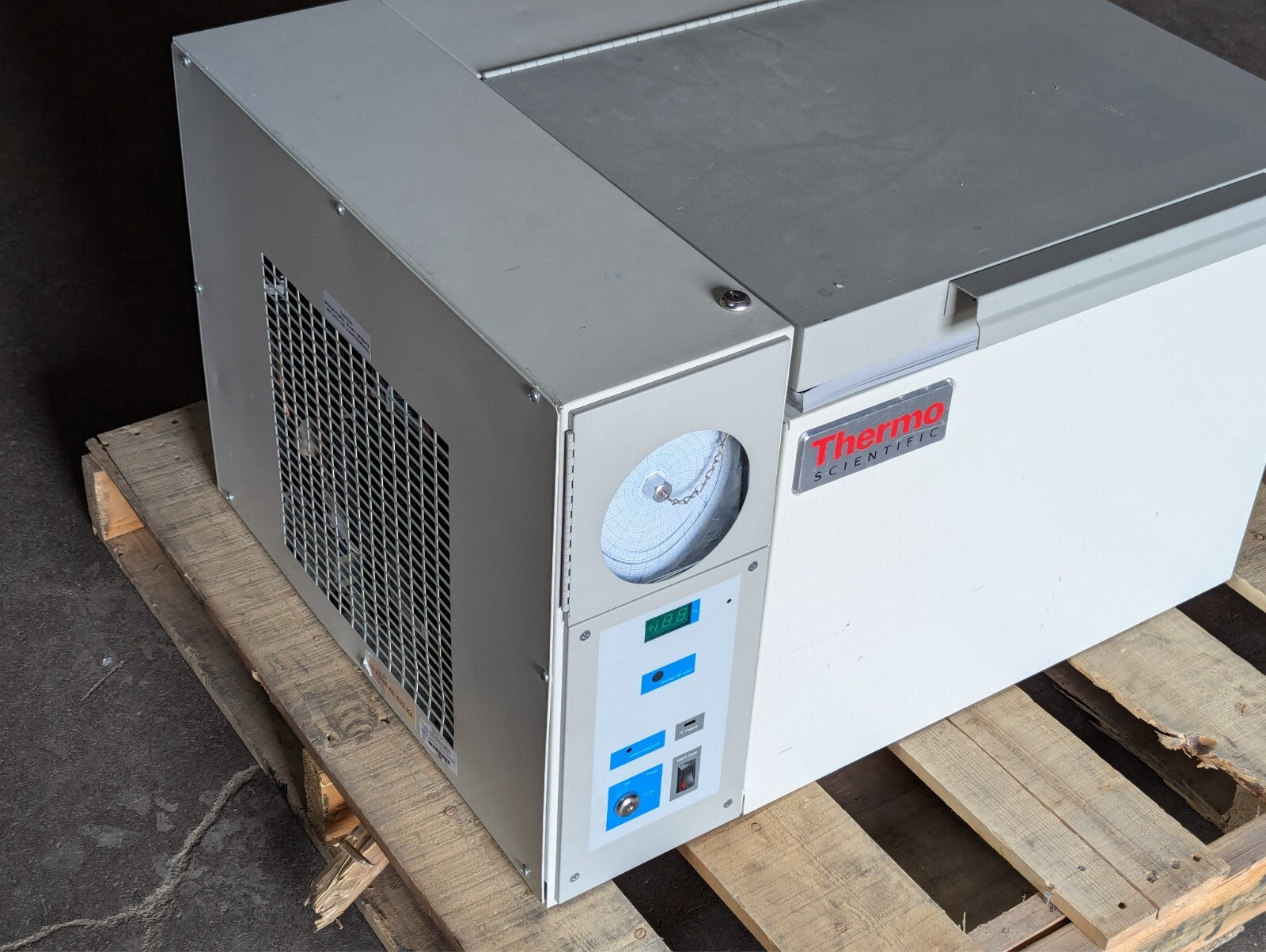 Thermo Fisher Scientific Benchtop Freezer ULT 185-5-A 115 V As Pictured