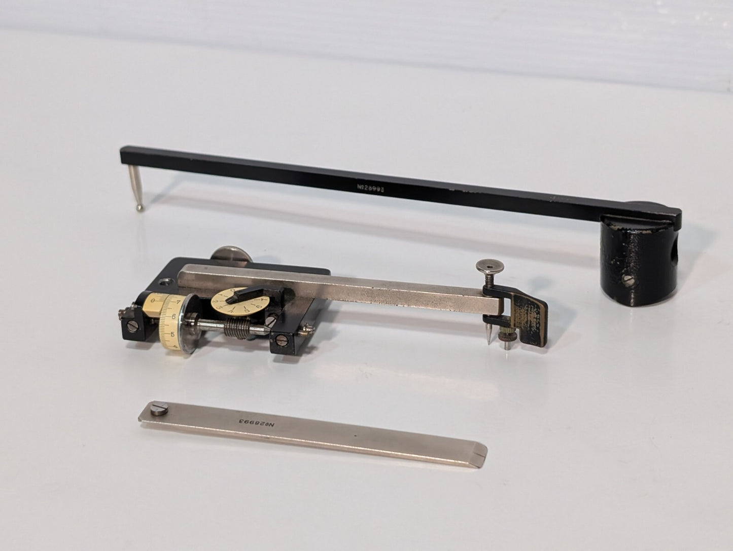 Vintage F. Weber - No 28993 Compensating Polar Planimeter with Hard-shell Case