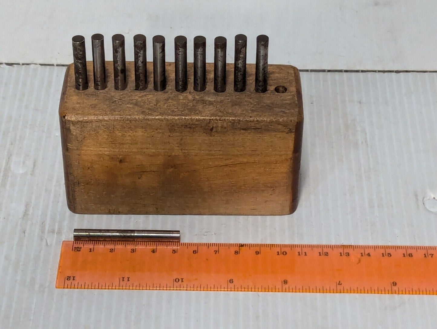 11 Pieces End Measuring Rod Set with Storage Block - Free Shipping