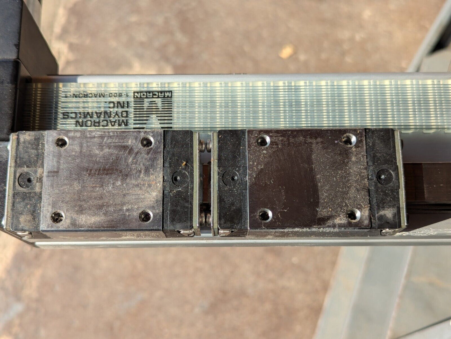 Macron 8676C01 Belt Driven Actuator in Assemblage 3915-12-000-2941 - Free Ship