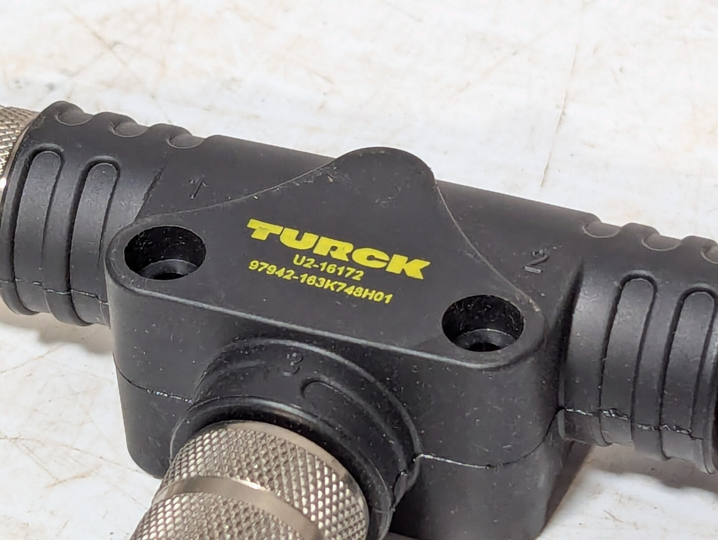 Turck U2-16172 T-Splitter Connector for 97942-163K748H01, 3309U
