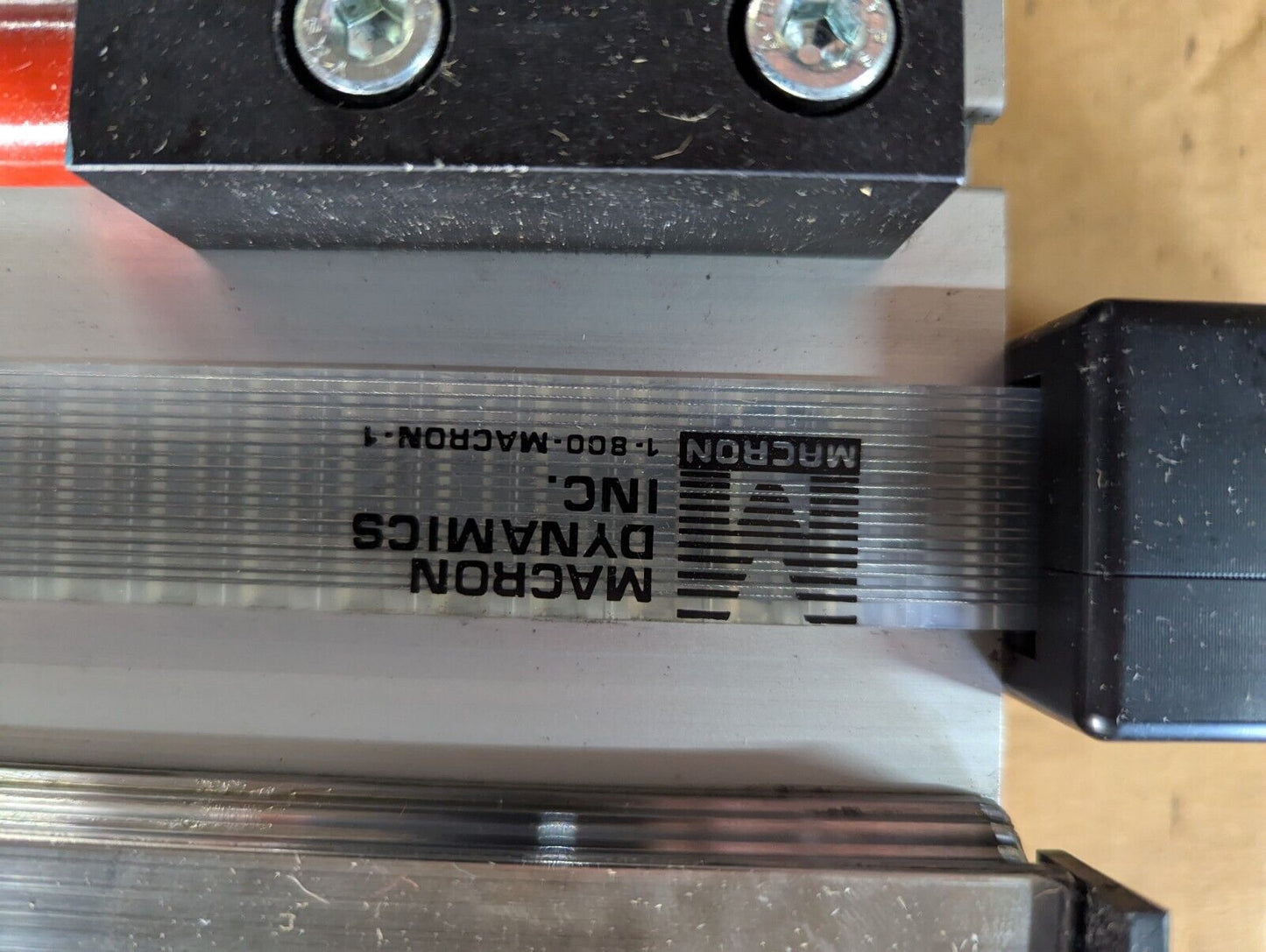 Macron 10067B01 Linear Slide Actuator w/Onvio 9000566 Reducer / 3915-12-000-3796