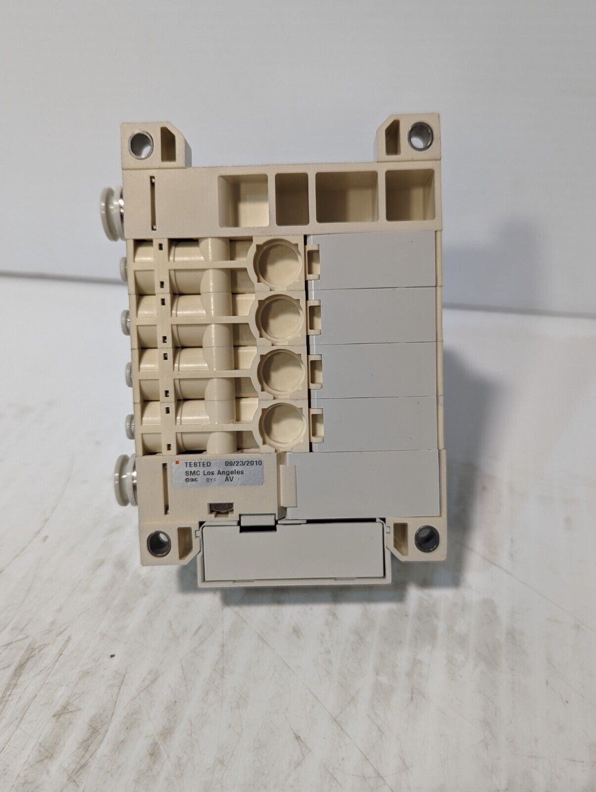 SMC VV5Q21-04C4FS0-S-X50US Valve Manifold Plug In - Free Shipping