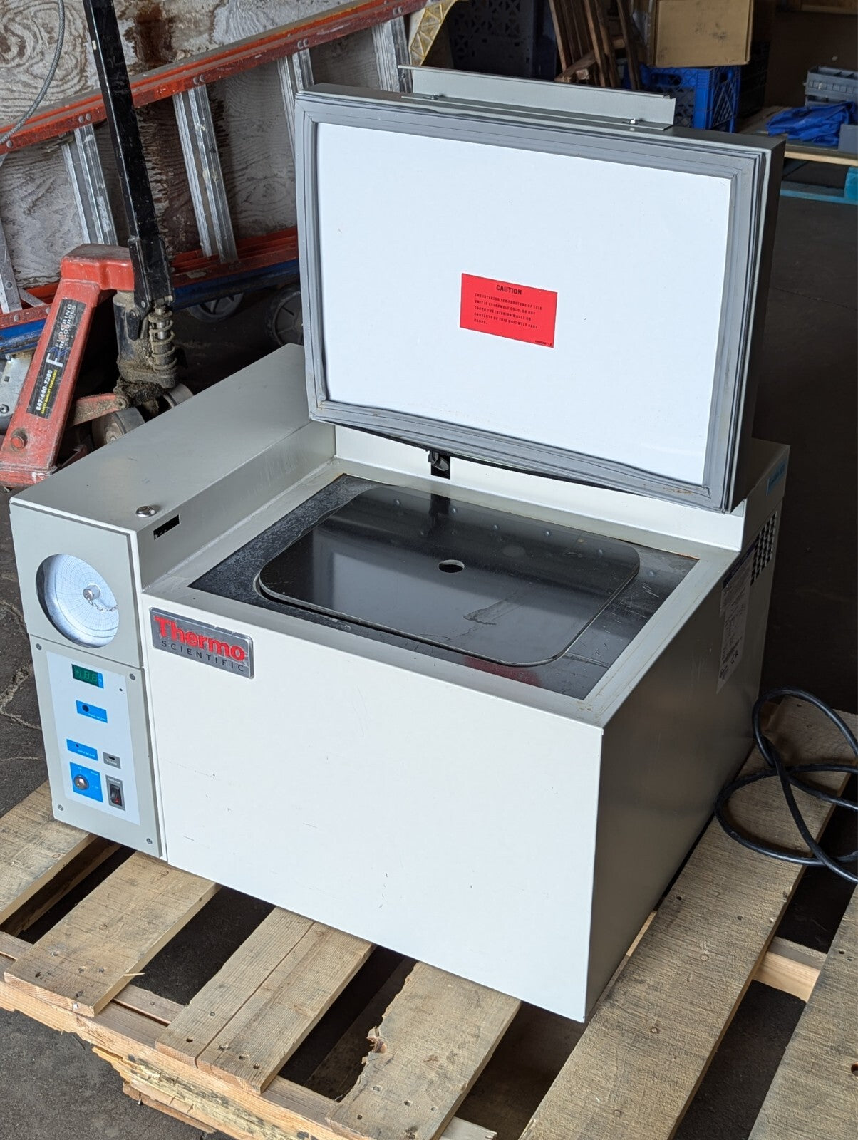 Thermo Fisher Scientific Benchtop Freezer ULT 185-5-A 115 V As Pictured