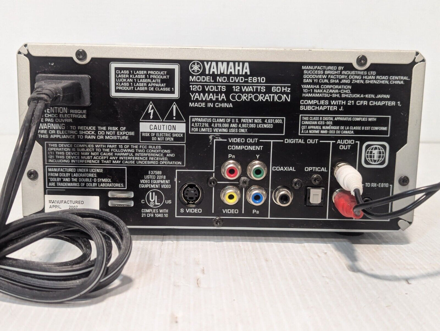 Yamaha DVD-E810 Progressive Scan DVD Player - Free Shipping
