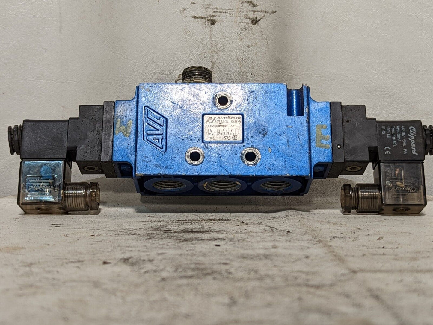 Automatic Valve L4505DBWDW-AA pneumatic solenoid valve