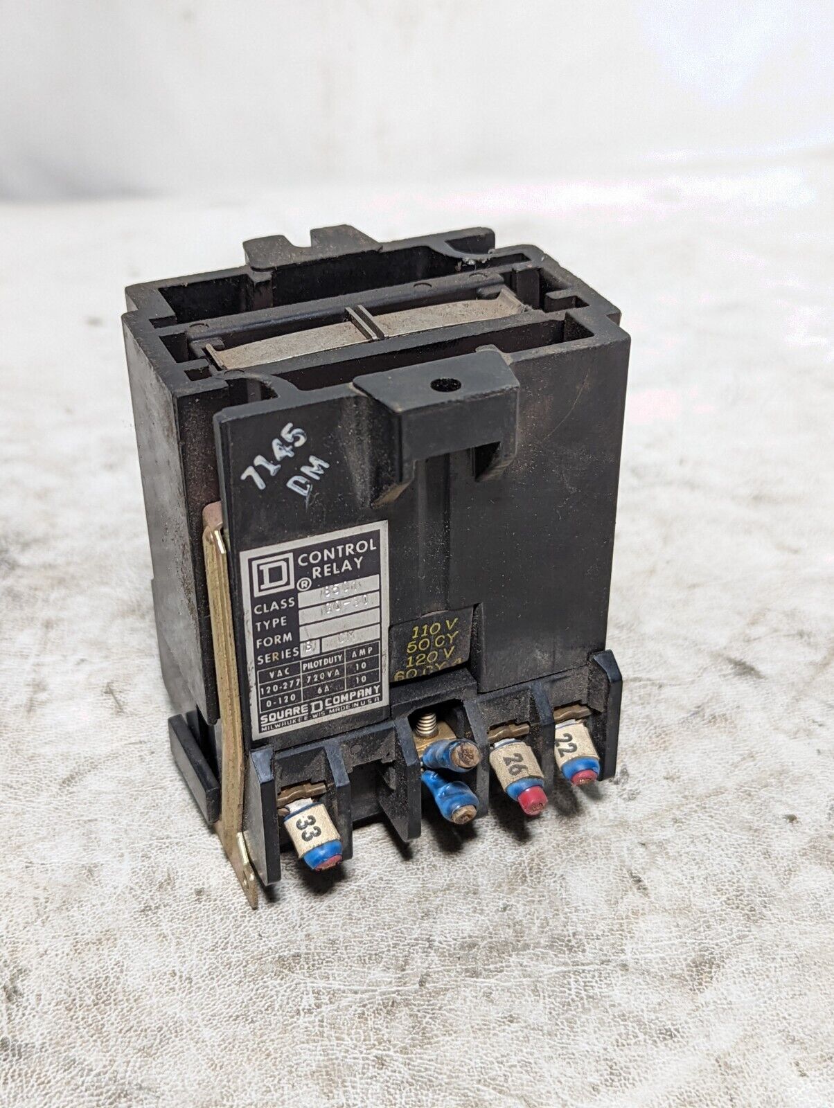 Square D 8501GO30 control relay, 110/120VAC coil