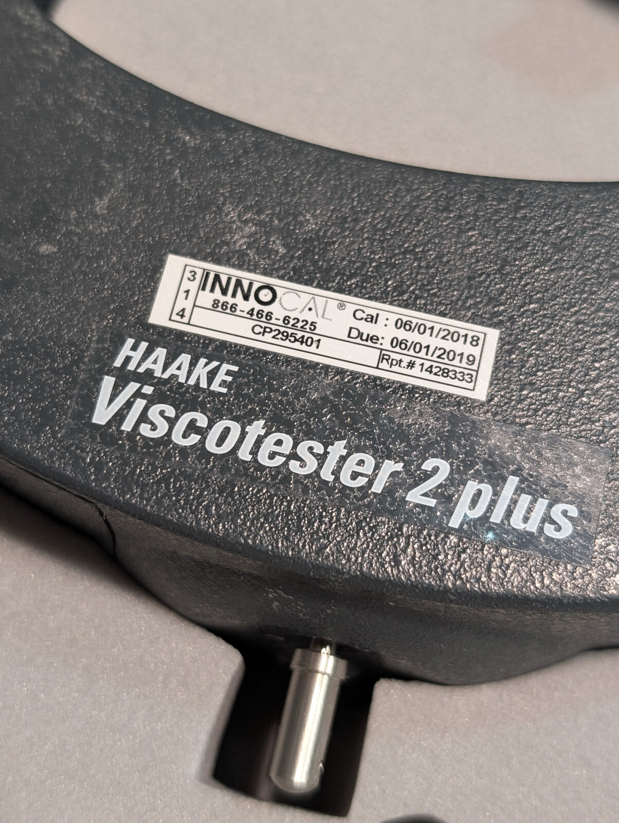 Thermo Scientific HAAKE Viscotester 2 Plus, 399-0200, 6VDC, Portable Padded Case