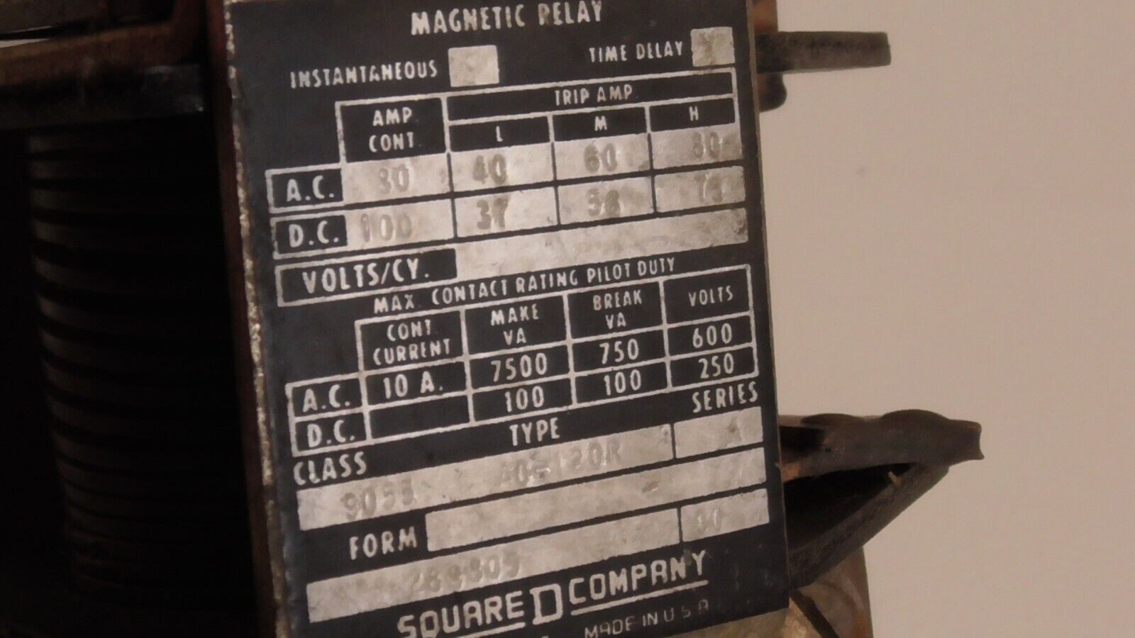 Square D Magnetic Relay 9055 A0-120R A Coil 750C10G2