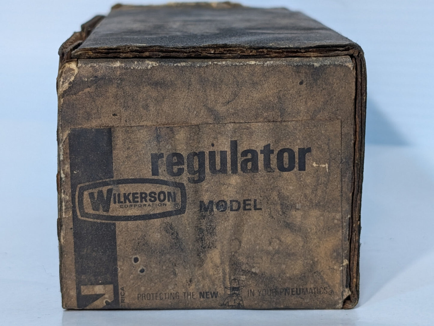 Wilkerson D2002-2 Air Pressure Regulator, Pipe Size 1/4