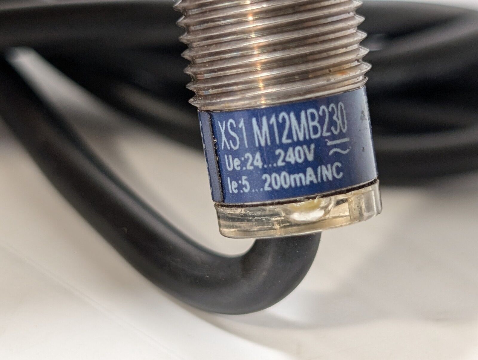 Telemecanique Xs1M12Mb230 Proximity Switch 240Vac 200Ma 240Vac 300Ma