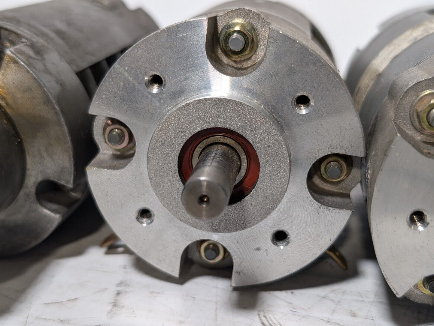 (1) ABB UGTMEM-03LBB11 Mini Series DC Servo Motor Nidec UGTMEM-03LB27SR TG-7SVC