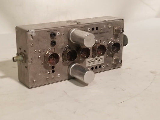 Tennelec 100B low-noise preamplifier