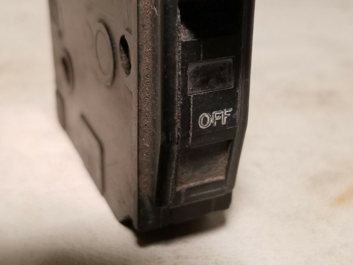 Lot of 18 Square D QO130 circuit breakers, 1 pole, 30A, 120/240V