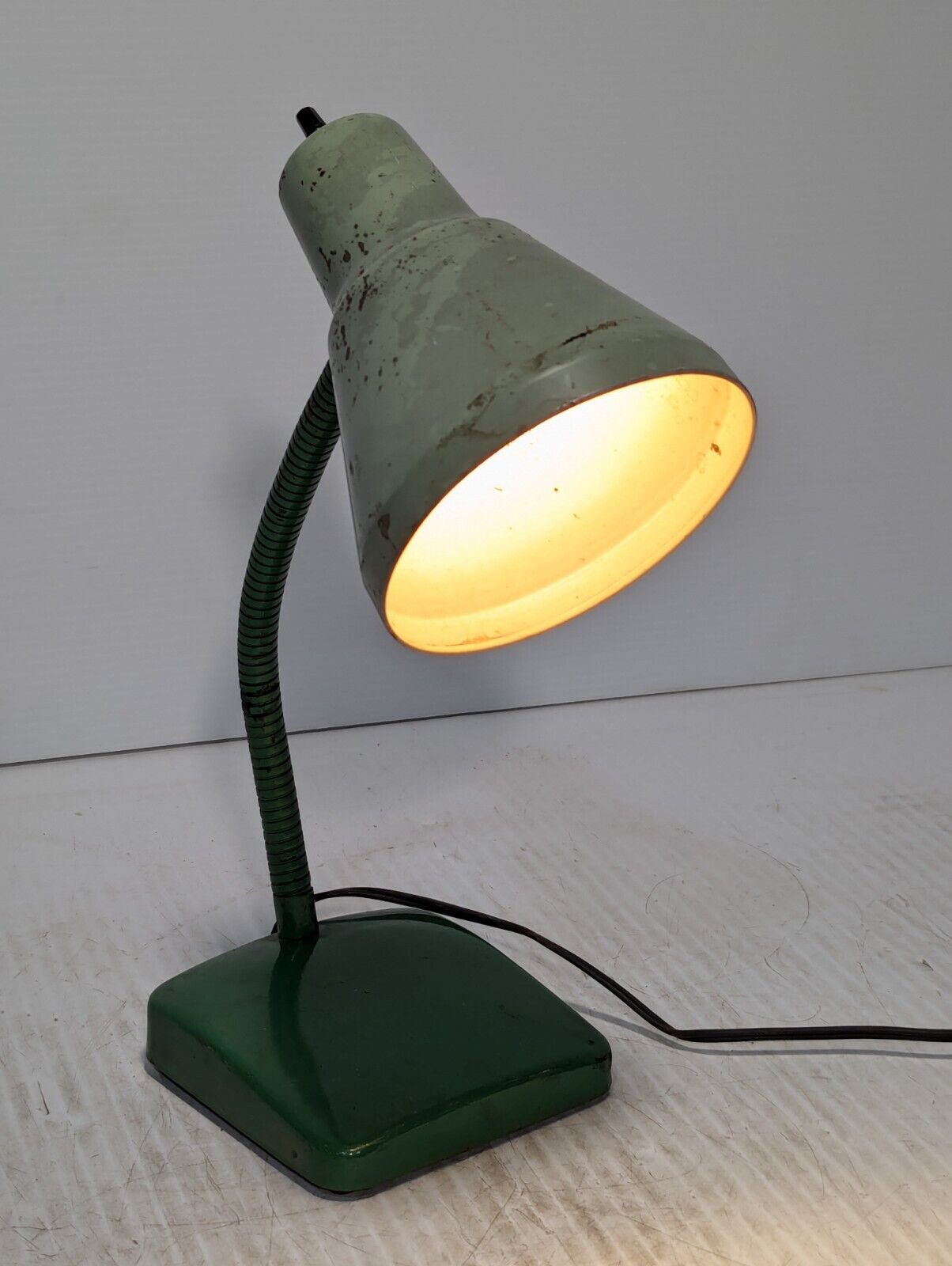 Vintage /DESK TABLE/ Gooseneck Lamp Metal Base, Glacial Green - Free Shipping