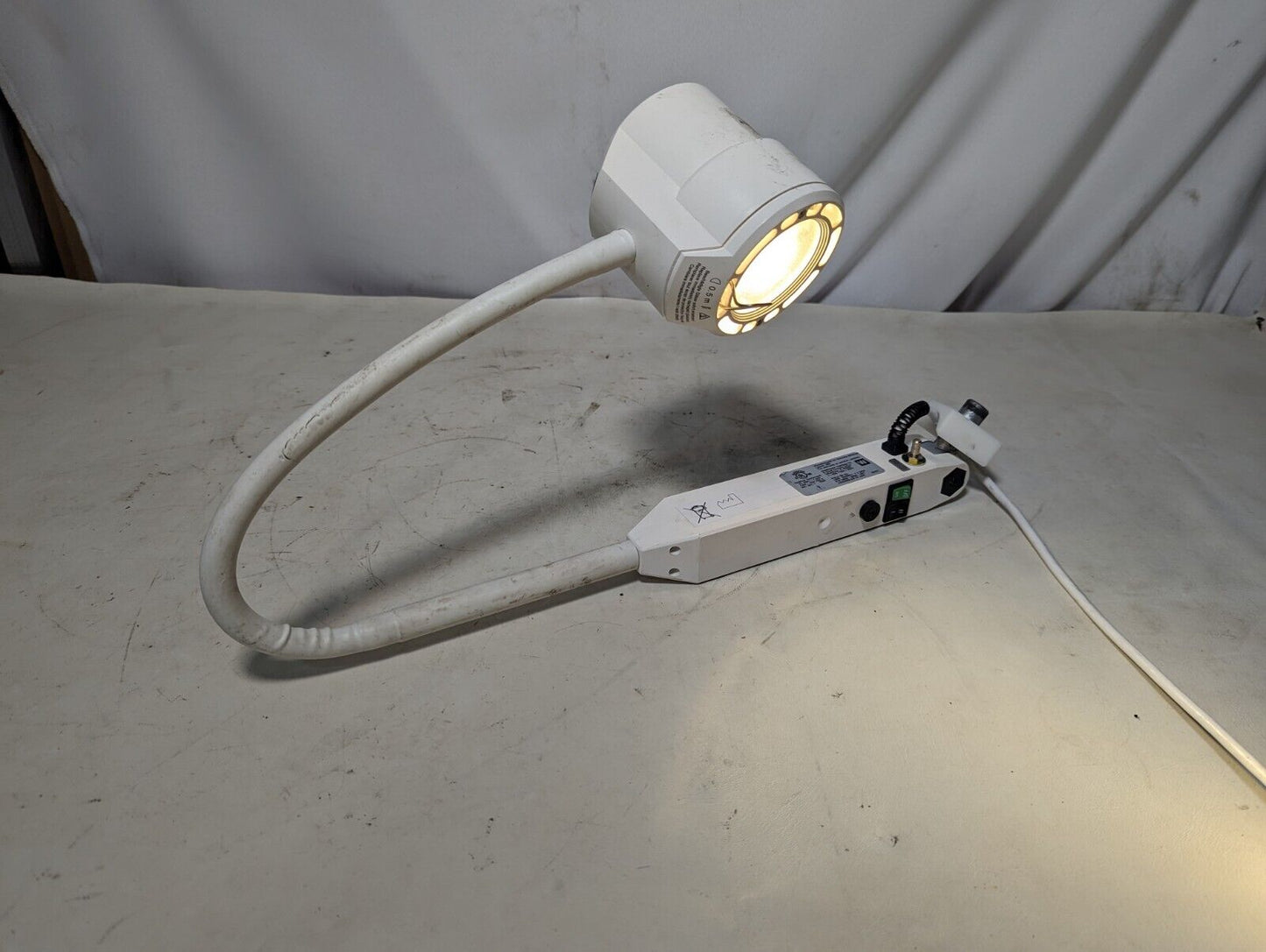Waldmann 6600-0832-801 Halux 50 SX gooseneck light, 120VAC