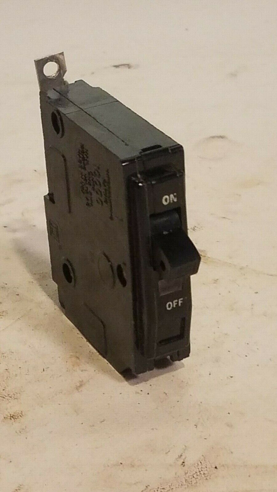 Square D QOB140, 120/240 VAC, 40 amps, 1 pole, bolt-on circuit breaker